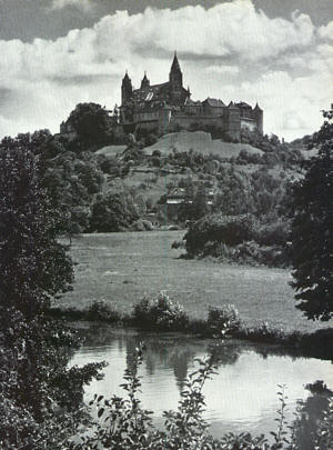 Valorn-CrestanMonastery.jpg (30630 bytes)